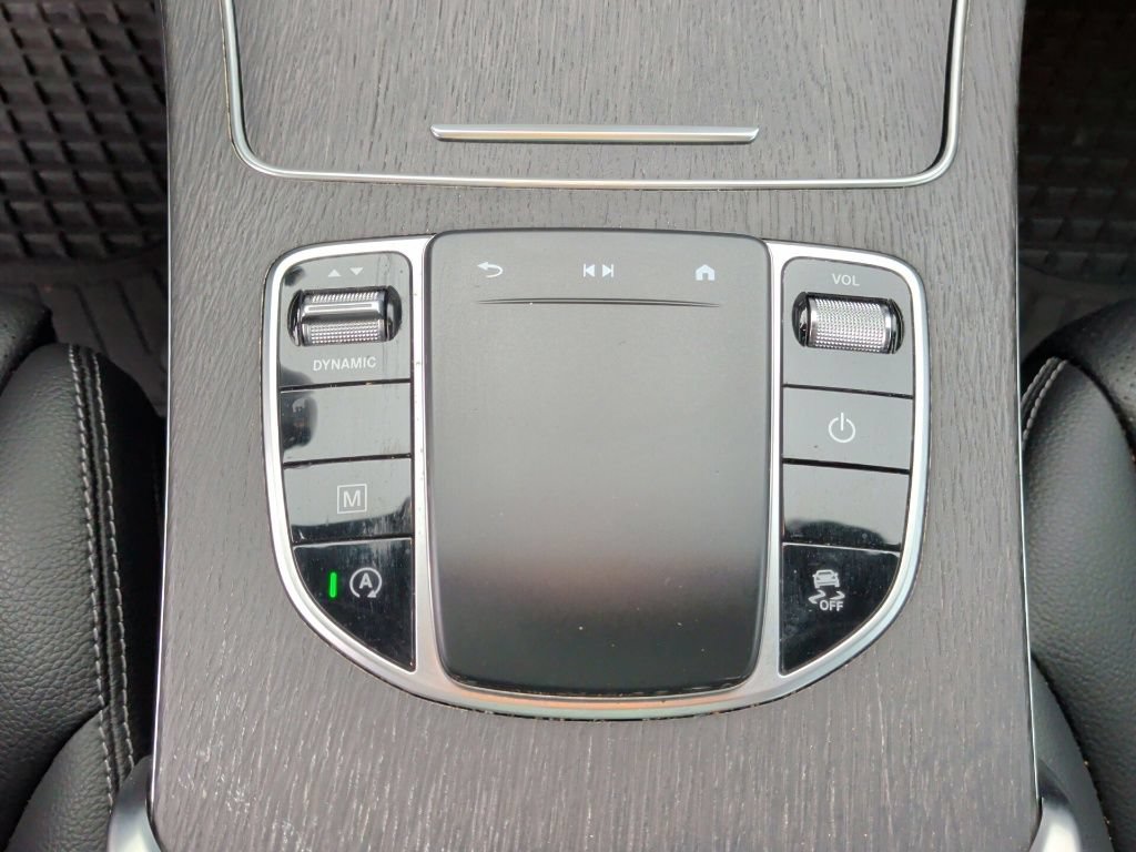 Used 2020 Mercedes-Benz GLC 300 image 28