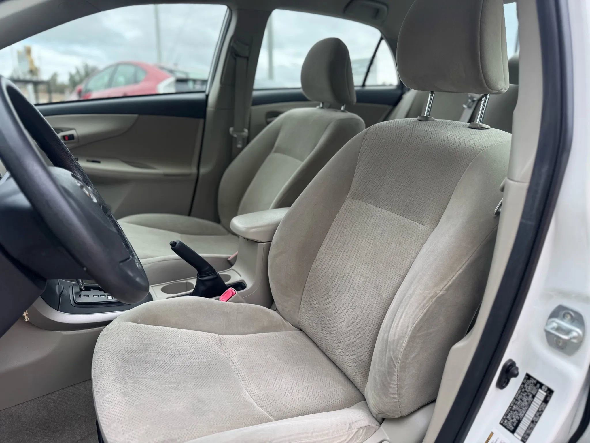 Used 2013 Toyota Corolla L image 12