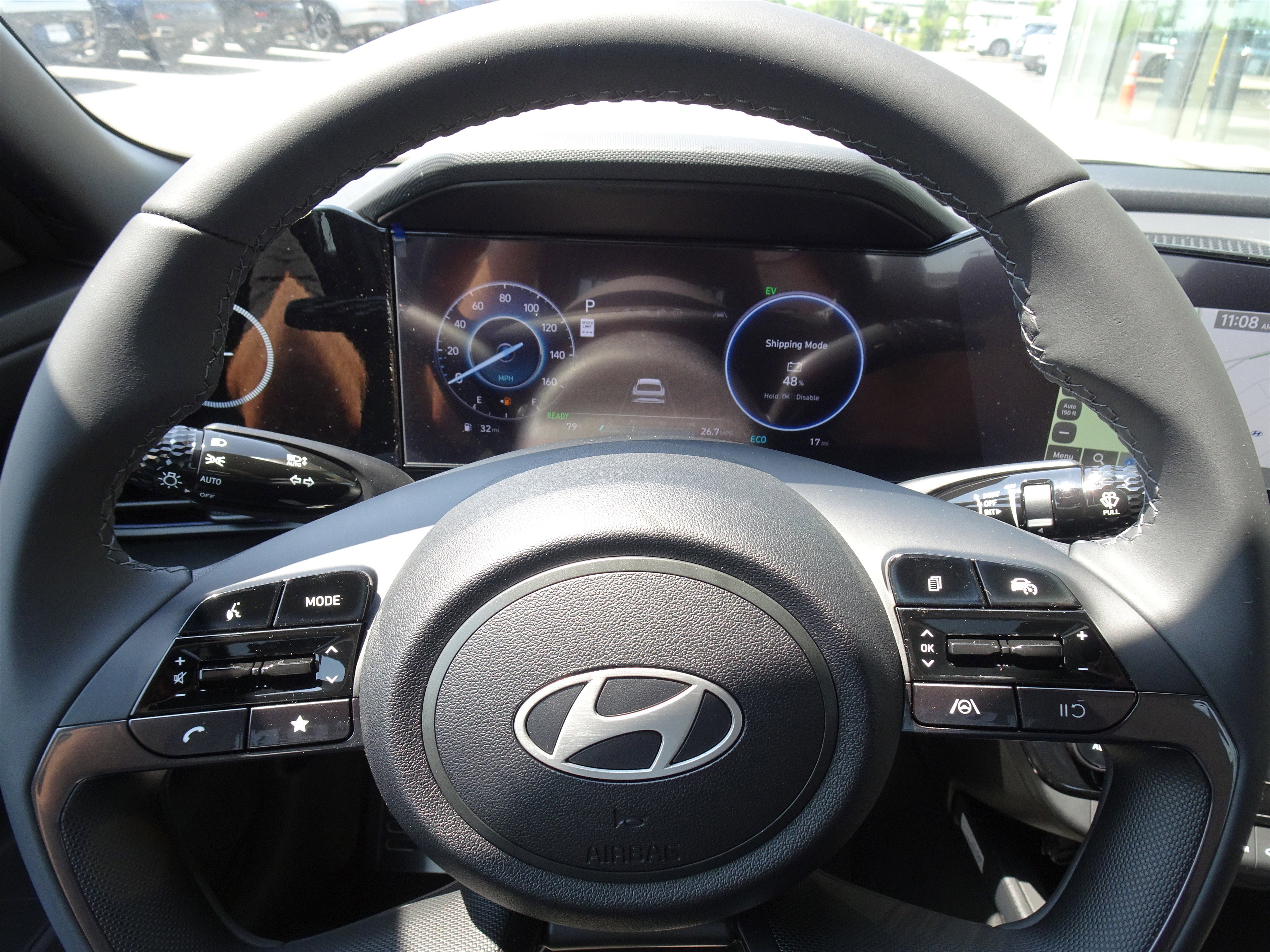 New 2025 Hyundai Elantra SEL FWD image 17