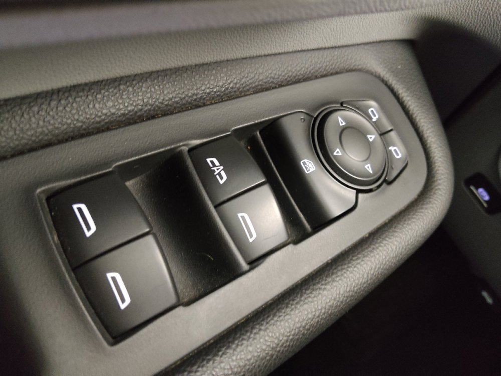 Used 2021 GMC Terrain SLE image 27