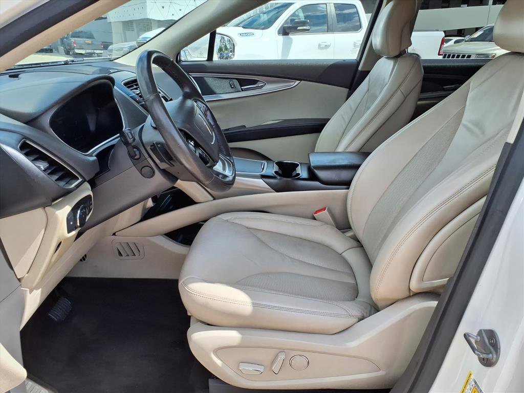 Used 2019 Lincoln Nautilus Select image 19
