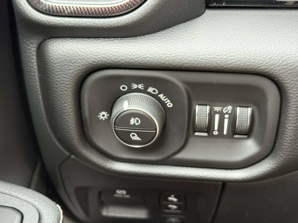 New 2026 RAM 1500 Rebel w/ Rebel Level 2 Equipment Group AWD/4WD image 27