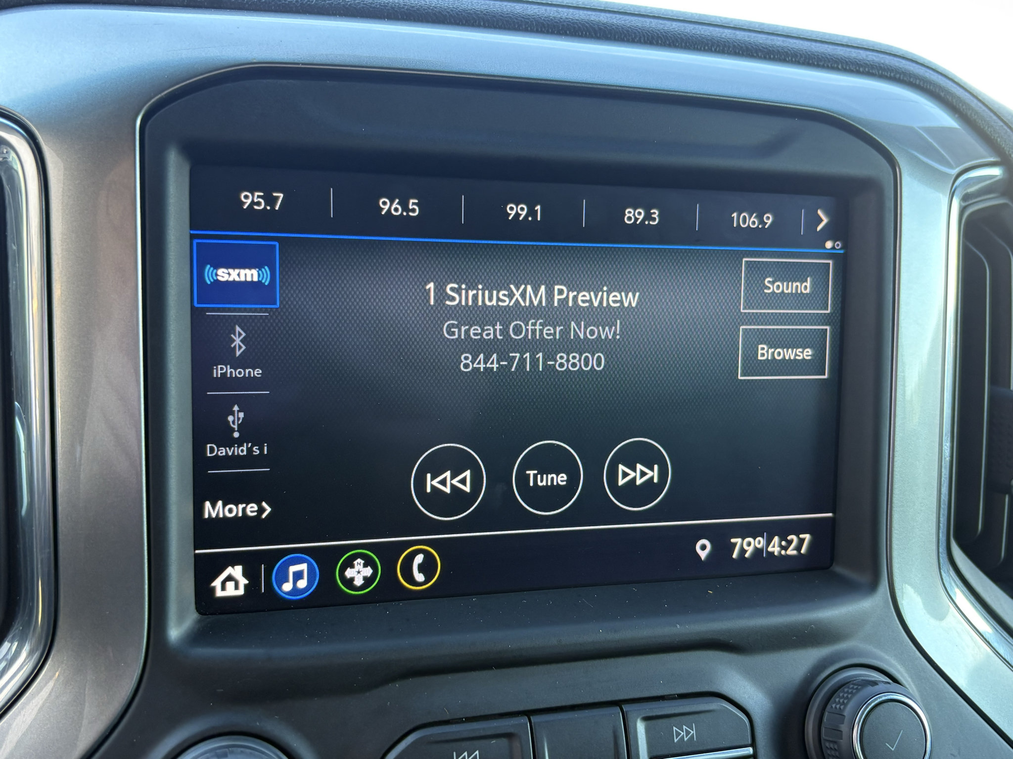 Used 2021 Chevrolet Silverado 1500 RST w/ Bed Protection Package AWD/4WD image 19