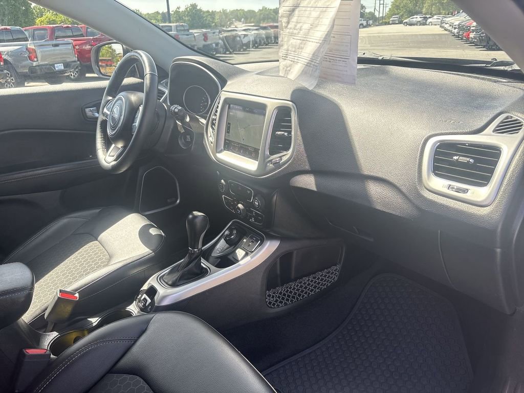 Used 2018 Jeep Compass Latitude w/ Popular Equipment Group image 30