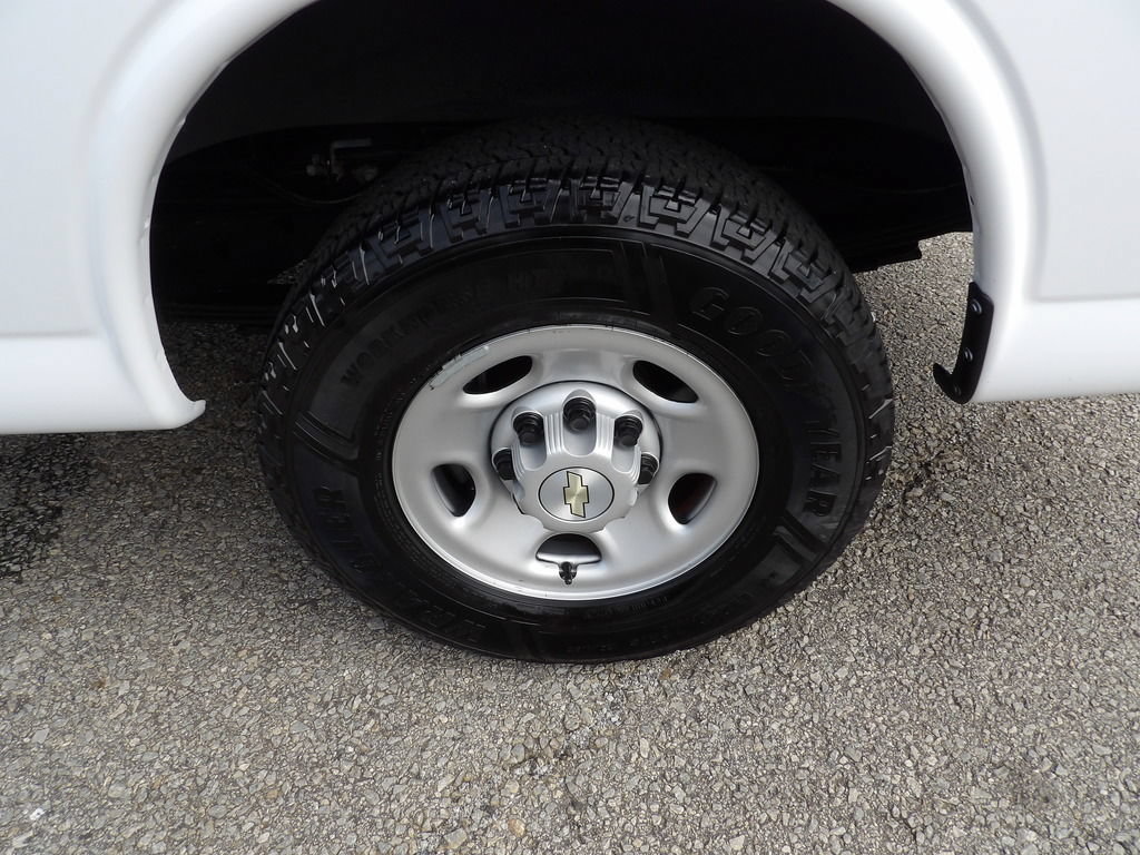 Used 2022 Chevrolet Express 2500 w/ Driver Convenience Package RWD image 49