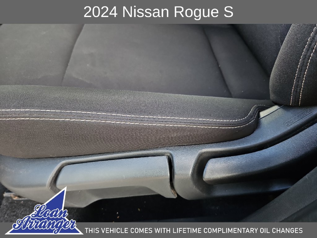 Used 2024 Nissan Rogue S FWD image 23