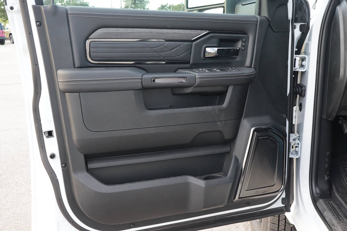 New 2027 RAM 3500 Limited AWD/4WD image 13