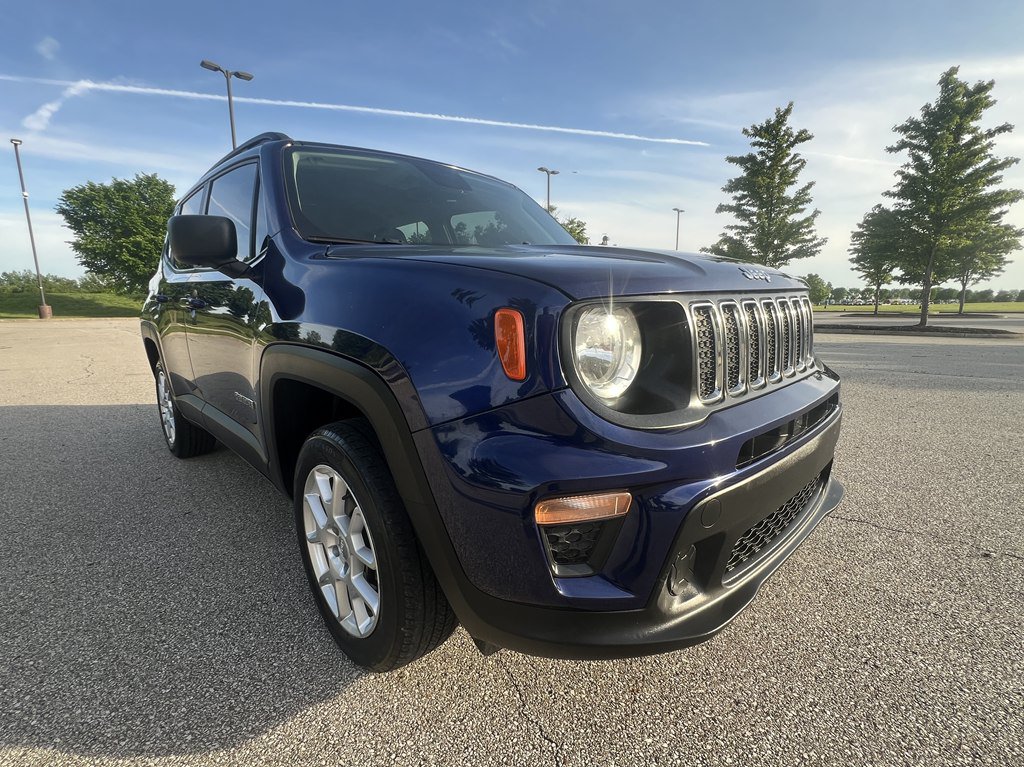 Used 2019 Jeep Renegade Sport w/ Sport Appearance Group AWD/4WD image 7