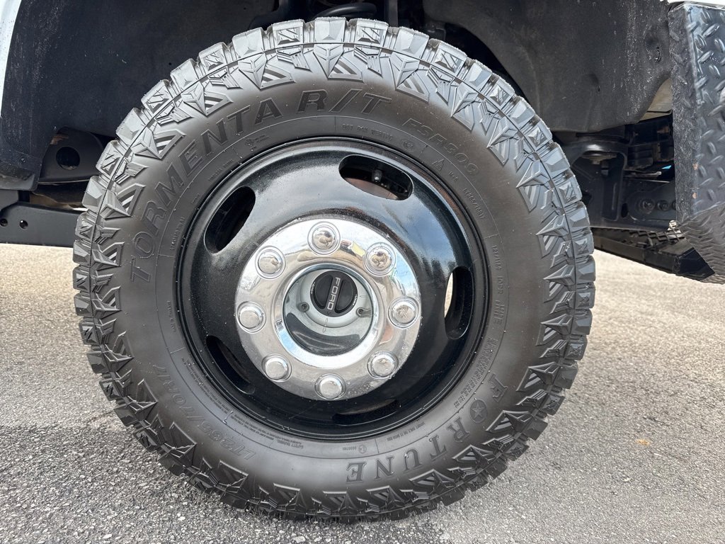 Used 2017 Ford F350 Lariat w/ Chrome Package image 10