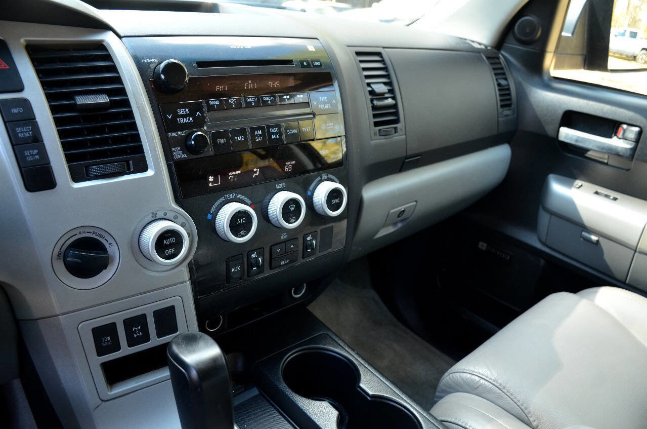 Used 2008 Toyota Sequoia SR5 image 19