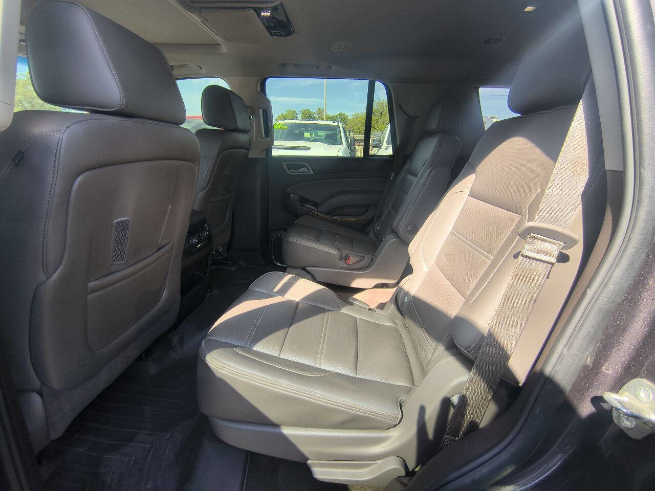 Used 2015 GMC Yukon Denali w/ Touring Package image 21