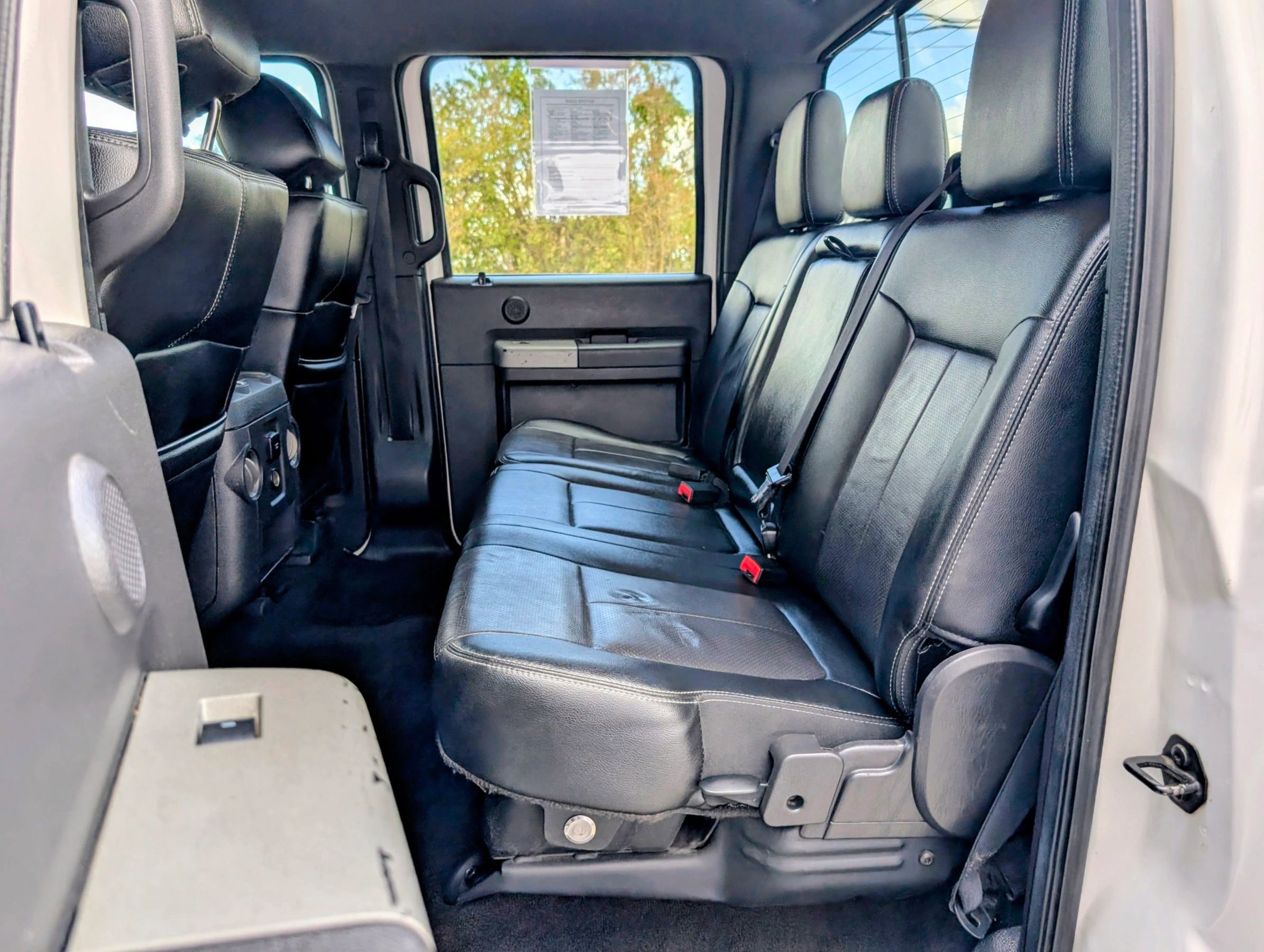 Used 2016 Ford F350 Lariat w/ Chrome Package image 17