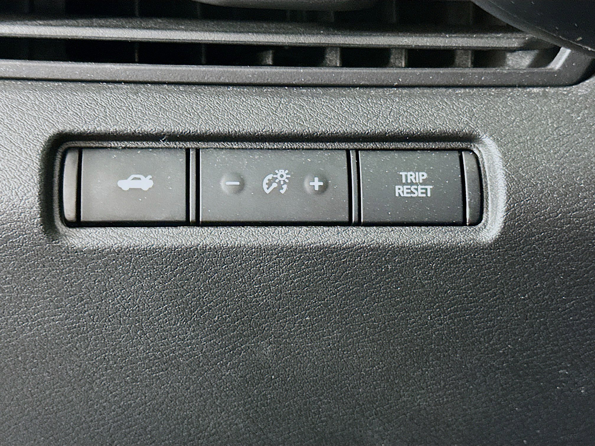 Used 2025 Nissan Altima 2.5 SV image 16