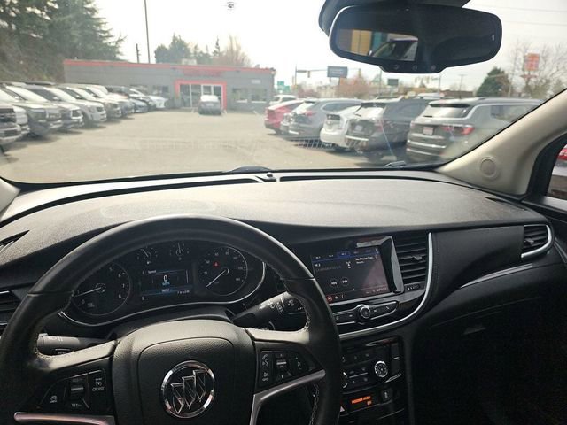 Used 2022 Buick Encore Preferred w/ Safety Package image 28