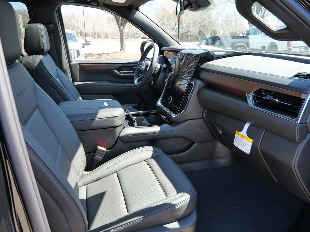New 2026 GMC Yukon XL Denali w/ Sun & Power Step Package AWD/4WD image 23