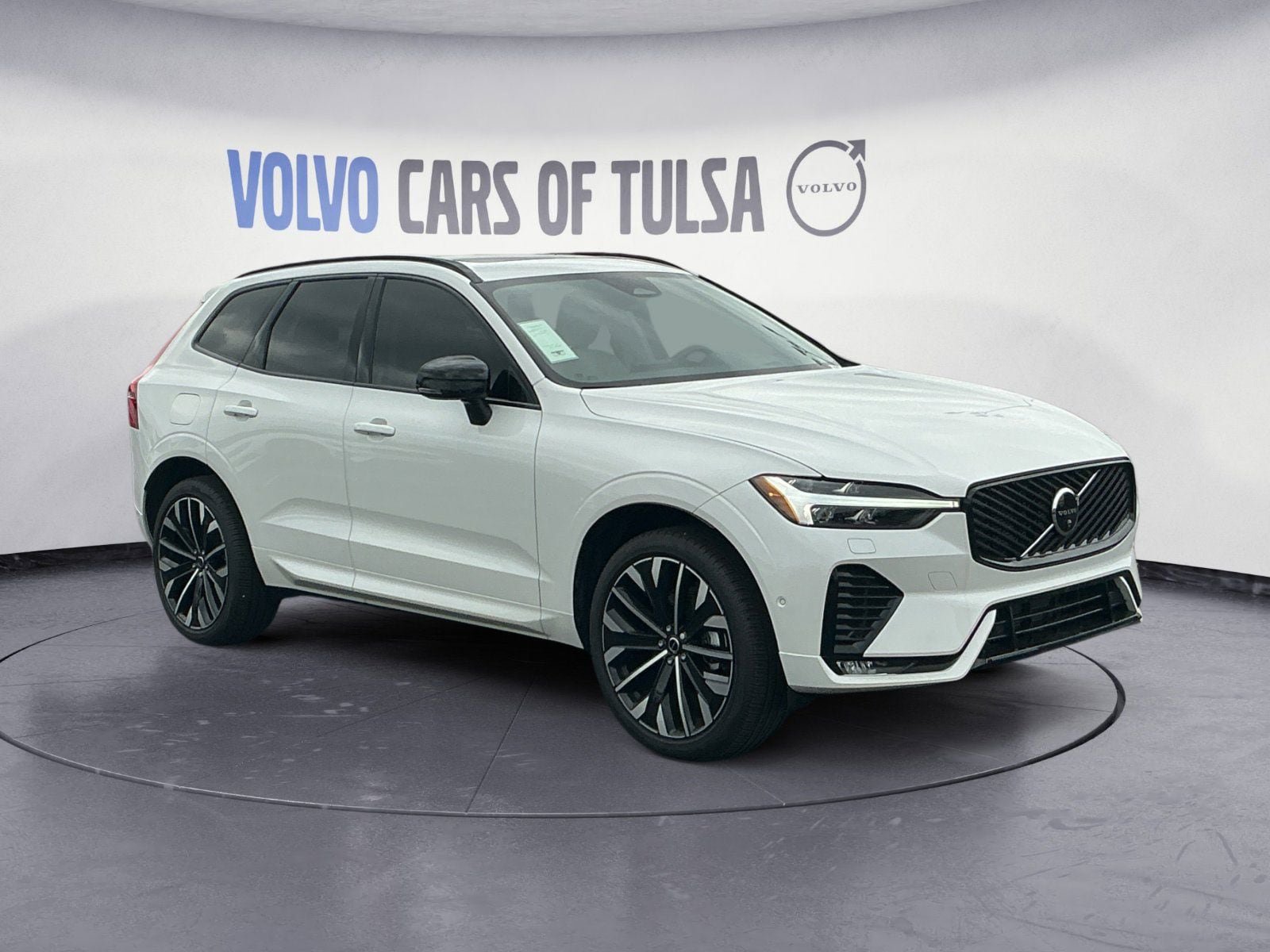 New 2026 Volvo XC60 B5 Ultra w/ Protection Package Premier AWD/4WD image 7