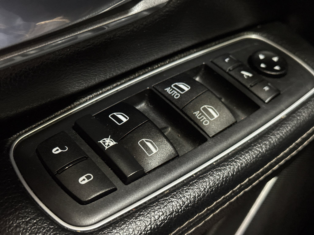 Used 2021 RAM 1500 Laramie image 32