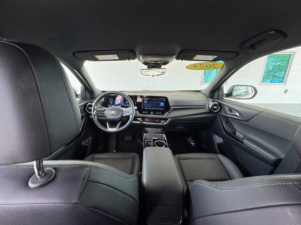 Used 2025 Chevrolet Equinox LT w/ Convenience Package II AWD/4WD image 27