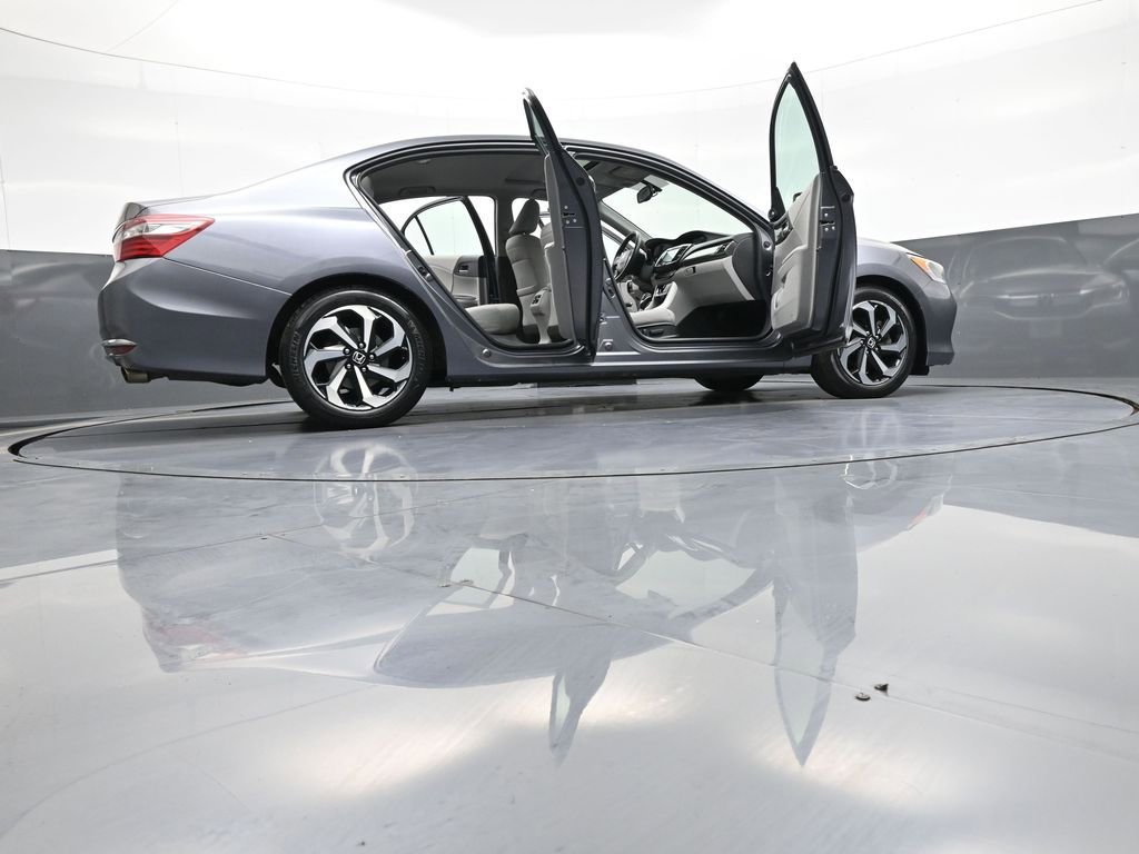 Certified 2017 Honda Accord EX-L image 48