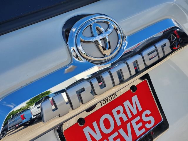 Used 2022 Toyota 4Runner Limited AWD/4WD image 7