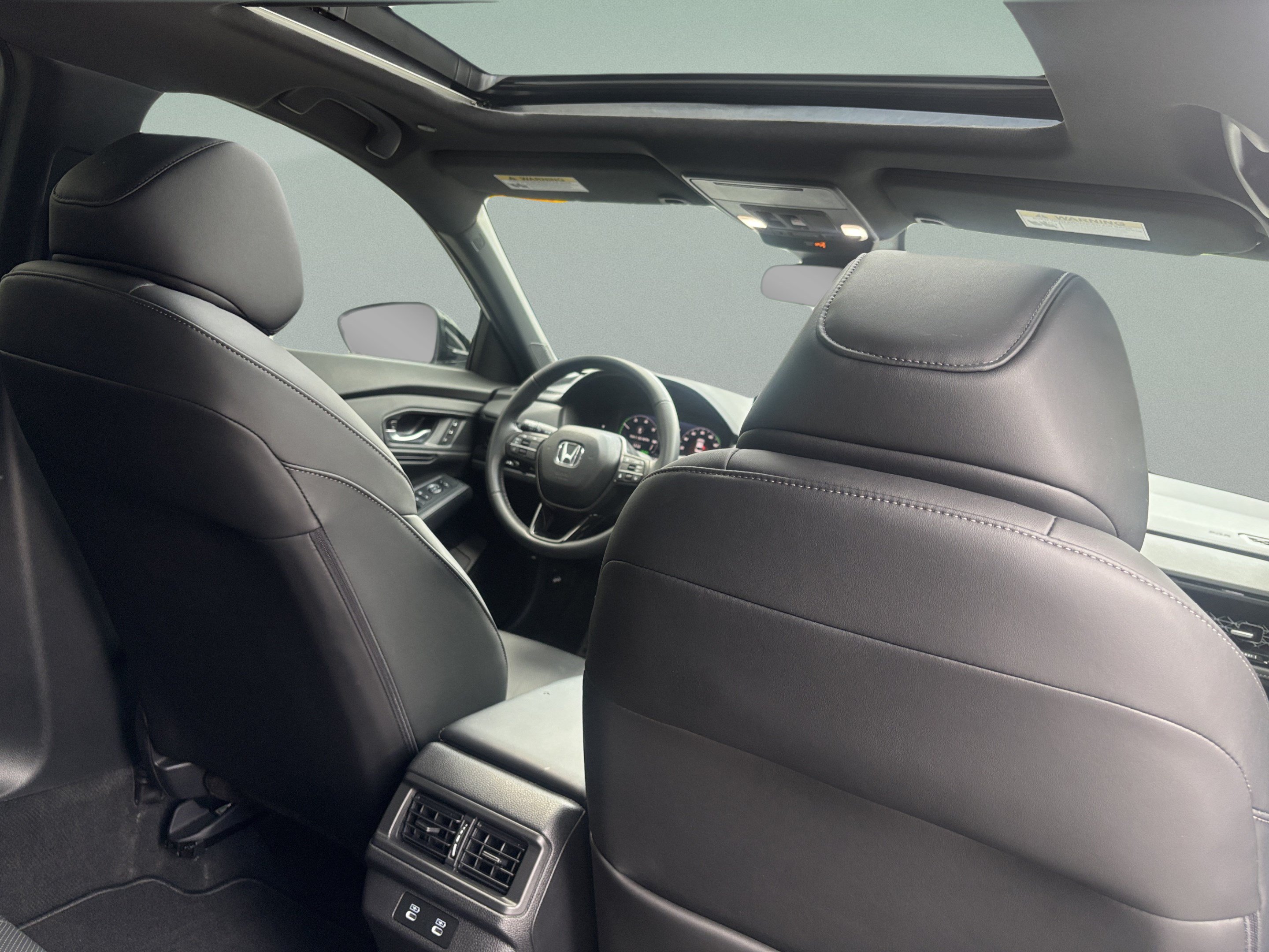 Used 2025 Honda Accord Sport image 30
