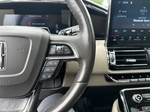 Certified 2024 Lincoln Navigator Reserve w/ Monochromatic Package AWD/4WD image 28