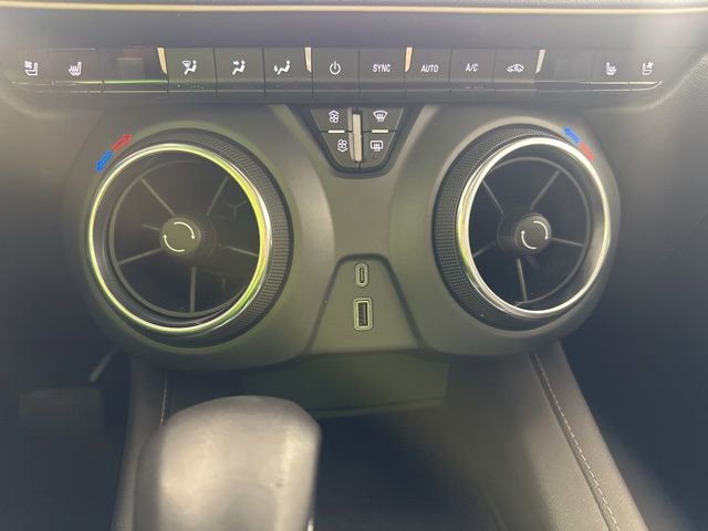 Used 2022 Chevrolet Blazer Premier w/ Enhanced Convenience Package AWD/4WD image 15