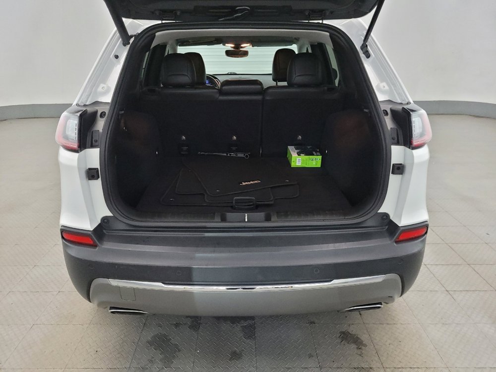 Used 2019 Jeep Cherokee Limited w/ Luxury Group AWD/4WD image 29