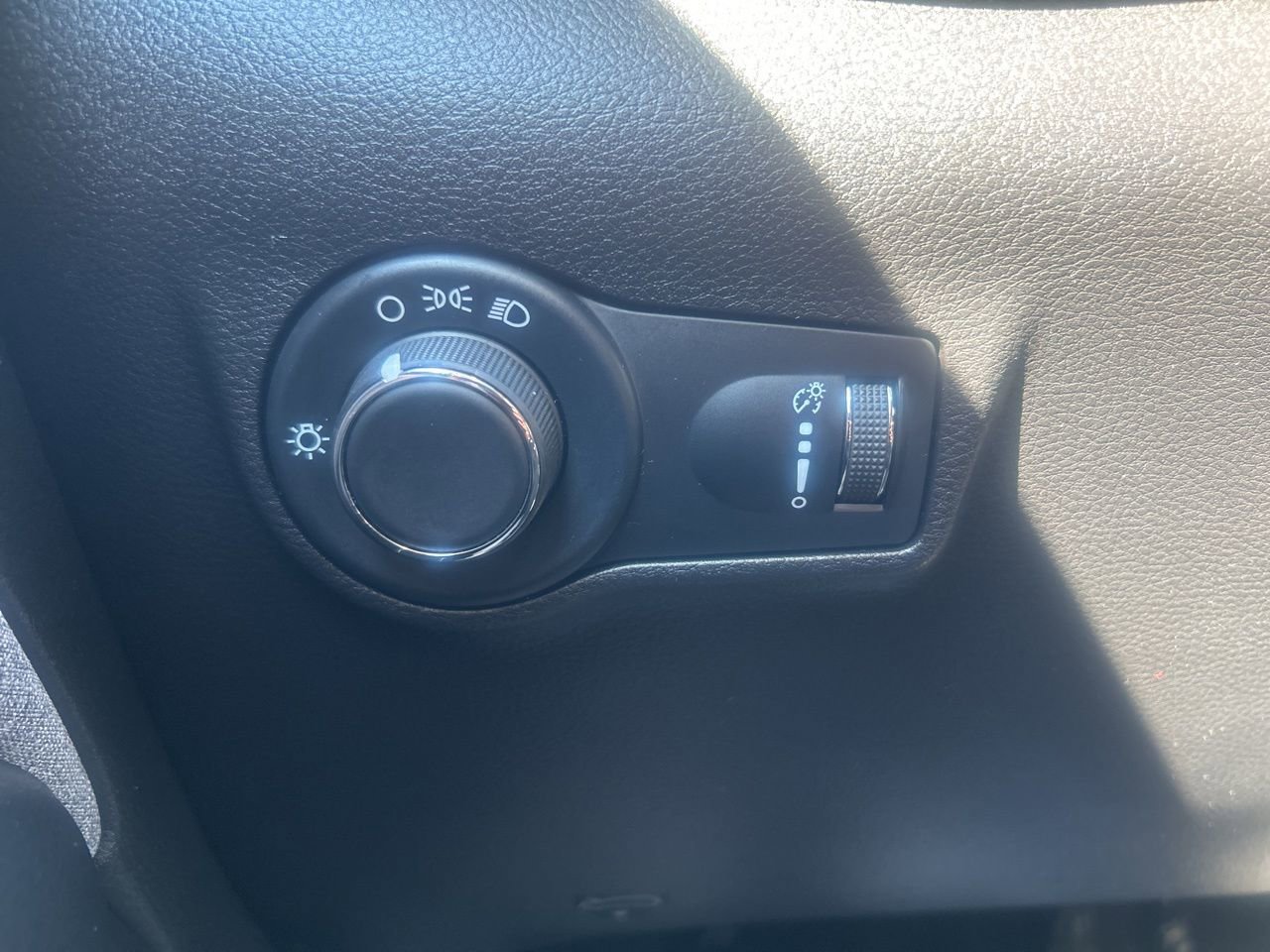 Used 2022 Jeep Compass Sport image 24