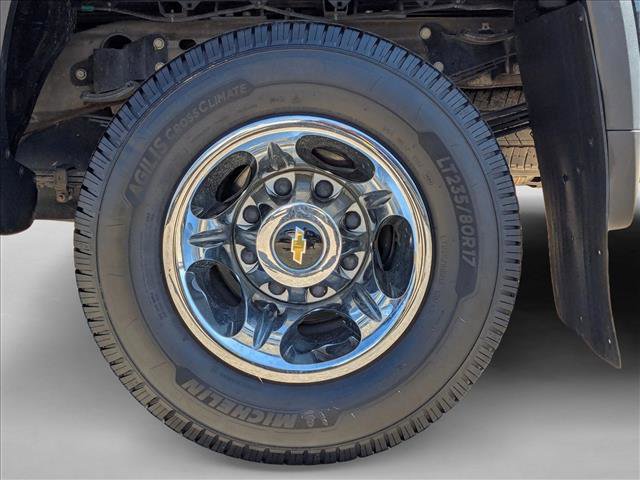 Used 2021 Chevrolet Silverado 3500 LT w/ Texas Edition AWD/4WD image 23