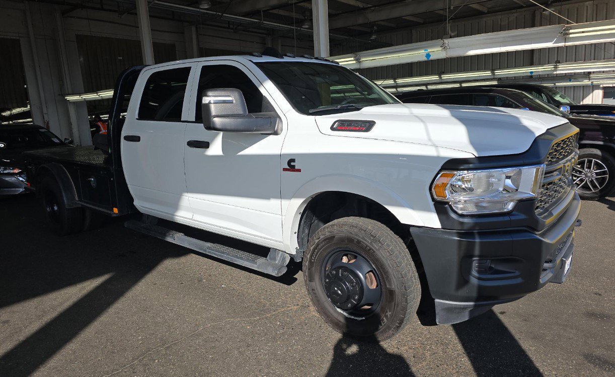 Used 2024 RAM 3500 Tradesman w/ Max Tow Package RWD image 2