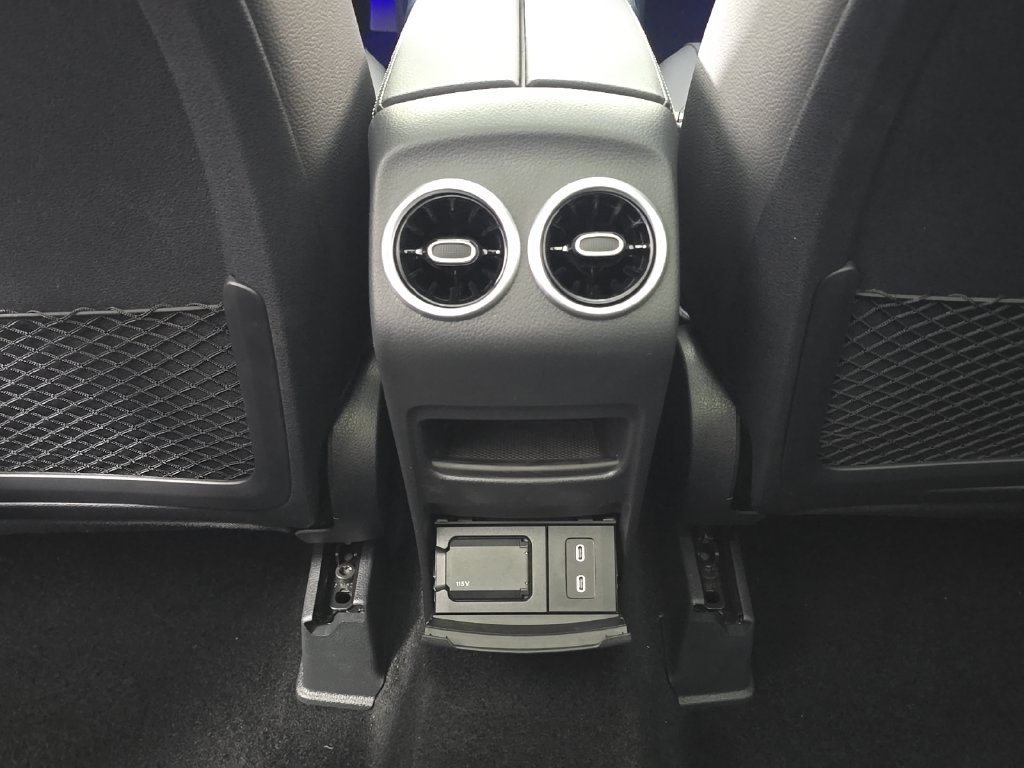 New 2026 Mercedes-Benz GLB 250 4MATIC image 26