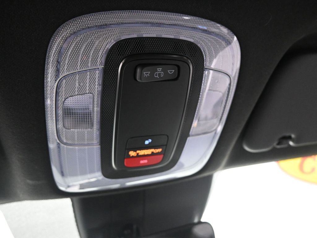 Used 2025 Hyundai Elantra N Base image 34