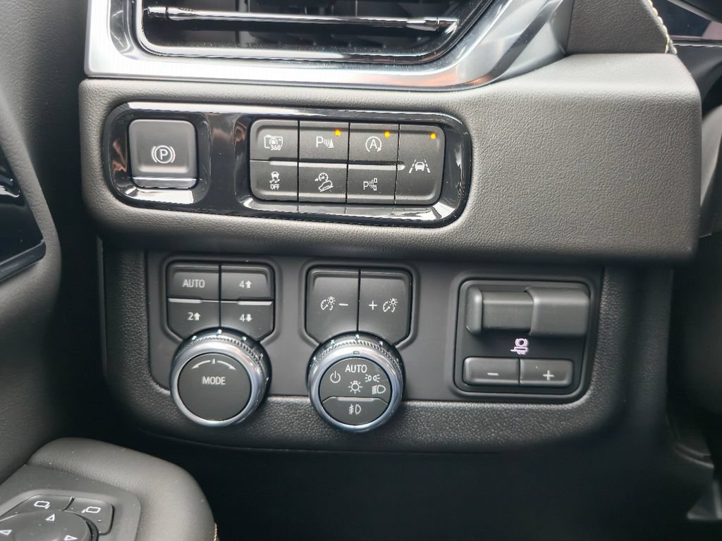 New 2026 GMC Yukon XL Elevation w/ Elevation Premium Package AWD/4WD image 17