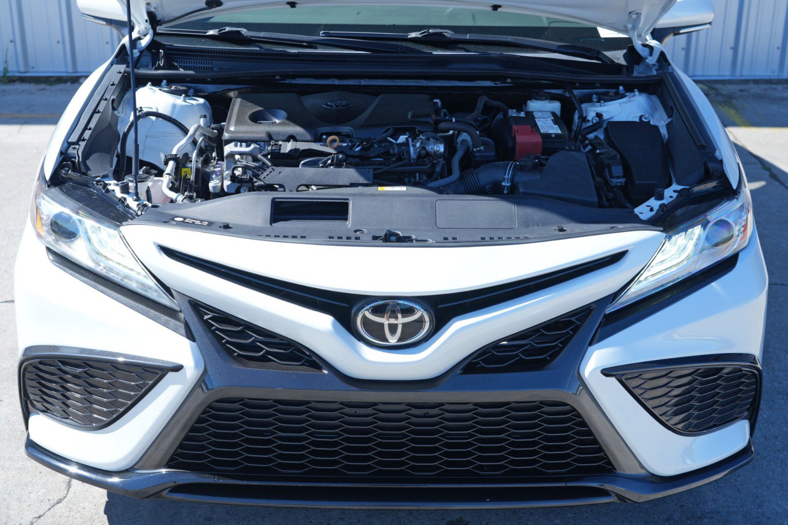 Used 2021 Toyota Camry XSE image 7