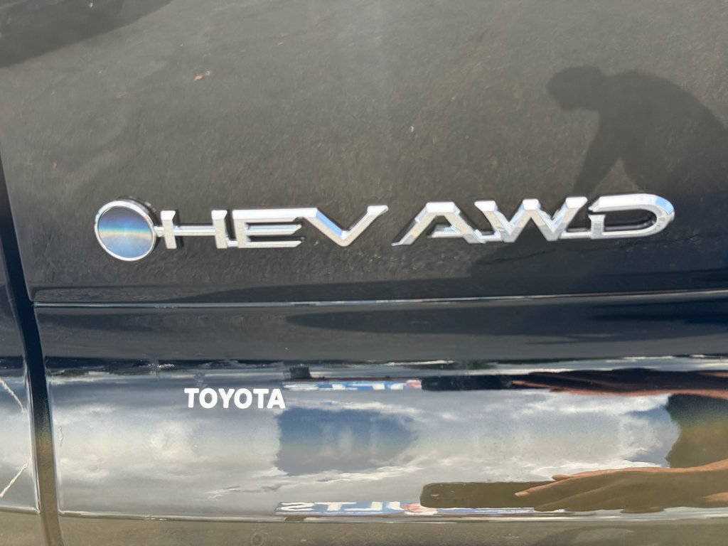 Used 2026 Toyota Crown Signia w/ Advanced Technology Package AWD/4WD image 9