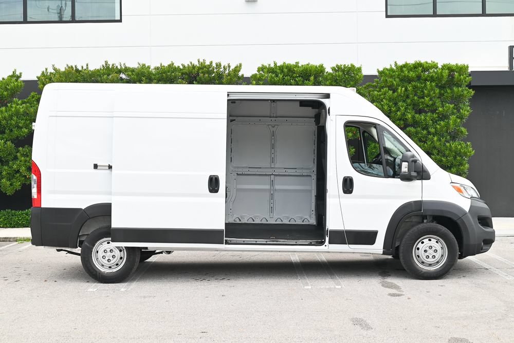 Used 2024 RAM ProMaster 2500 w/ Convenience Group FWD image 7