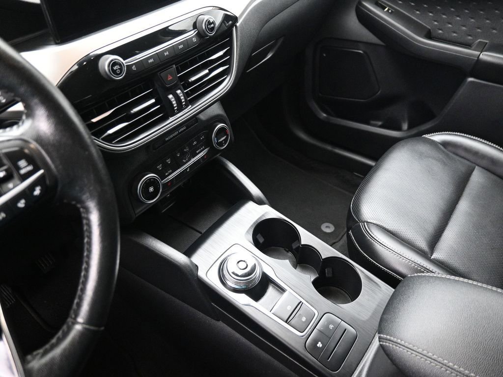 Used 2020 Ford Escape SEL image 21