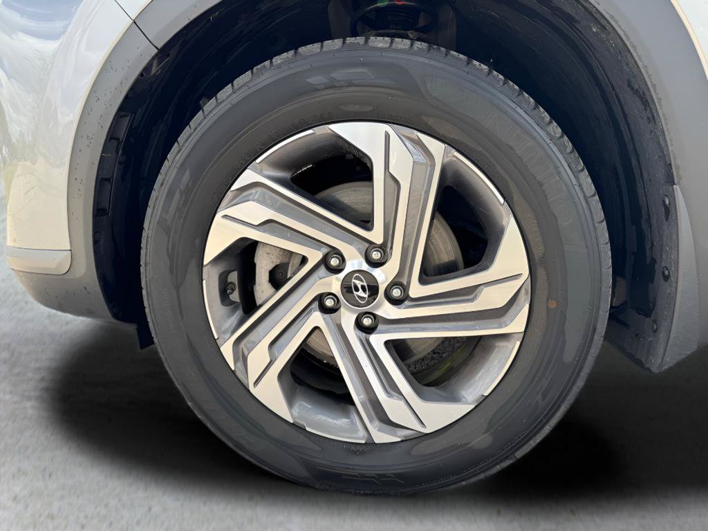 Certified 2023 Hyundai Santa Fe SEL FWD image 14