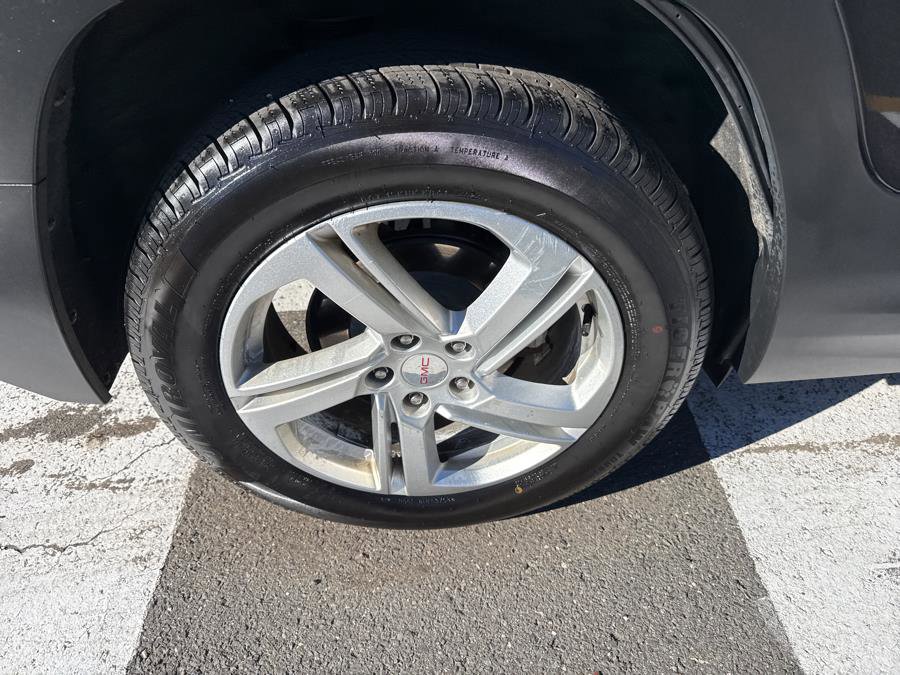 Used 2018 GMC Terrain SLE w/ Driver Convenience Package AWD/4WD image 12