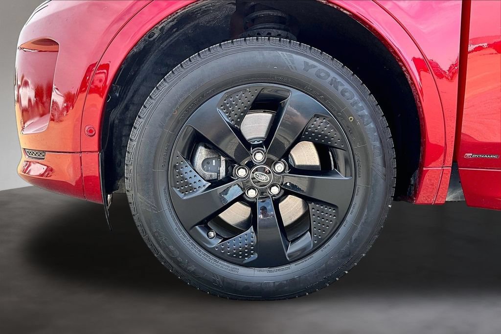 Certified 2021 Land Rover Discovery Sport S R-Dynamic AWD/4WD image 8