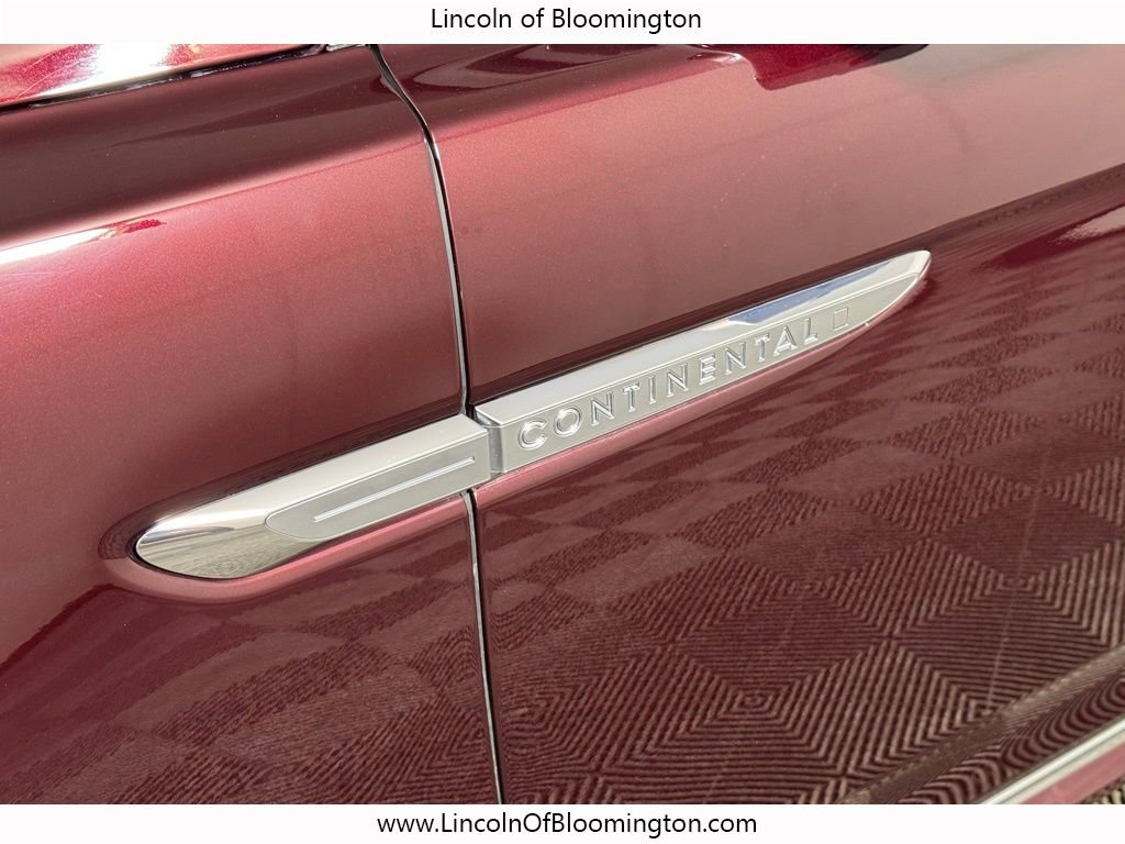 Used 2020 Lincoln Continental Reserve image 11