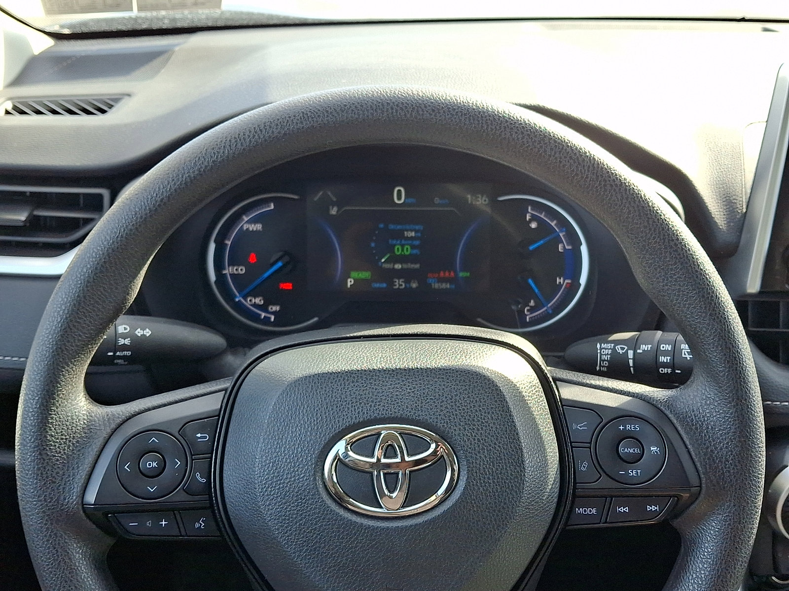 Used 2025 Toyota RAV4 XLE image 25
