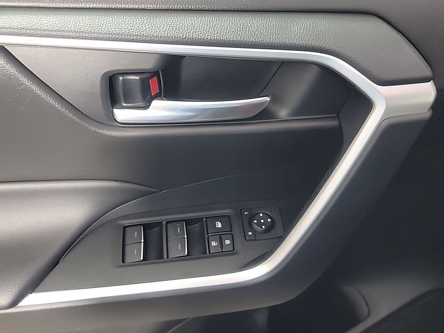 Used 2024 Toyota RAV4 XLE image 35