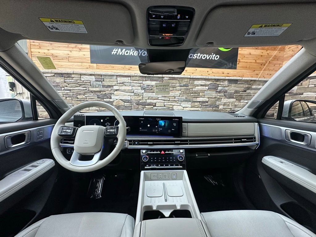 Used 2024 Hyundai Santa Fe Limited image 16