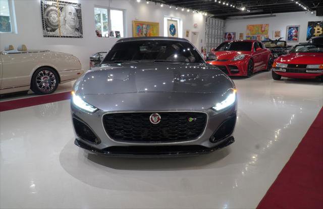 Used 2021 Jaguar F-TYPE R image 3