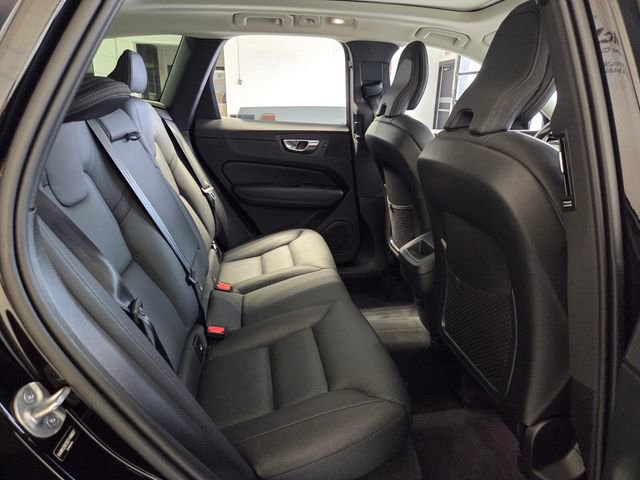 Certified 2025 Volvo XC60 B5 Plus image 21