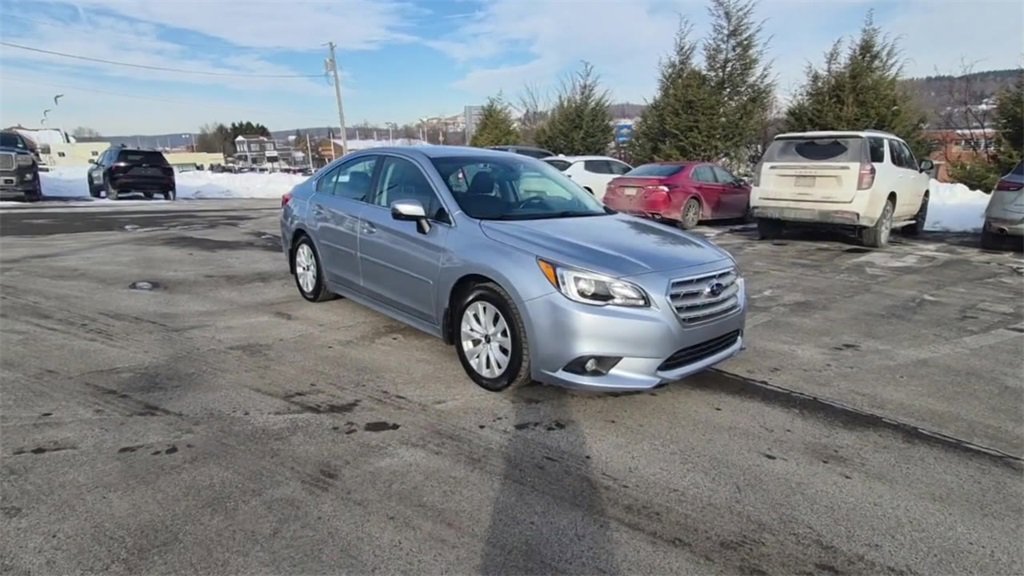 Used 2017 Subaru Legacy 2.5i Premium image 3