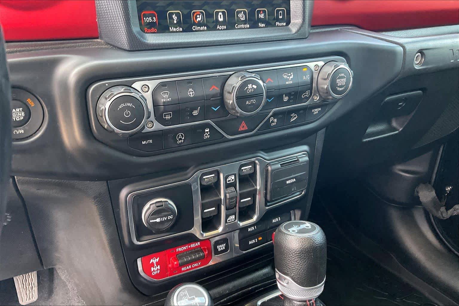 Used 2019 Jeep Wrangler Unlimited Rubicon w/ Dual Top Group AWD/4WD image 31
