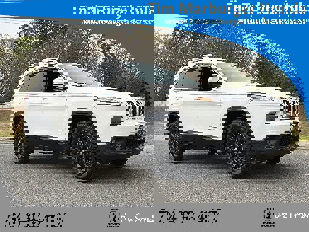 Used 2017 Jeep Cherokee Latitude image 1